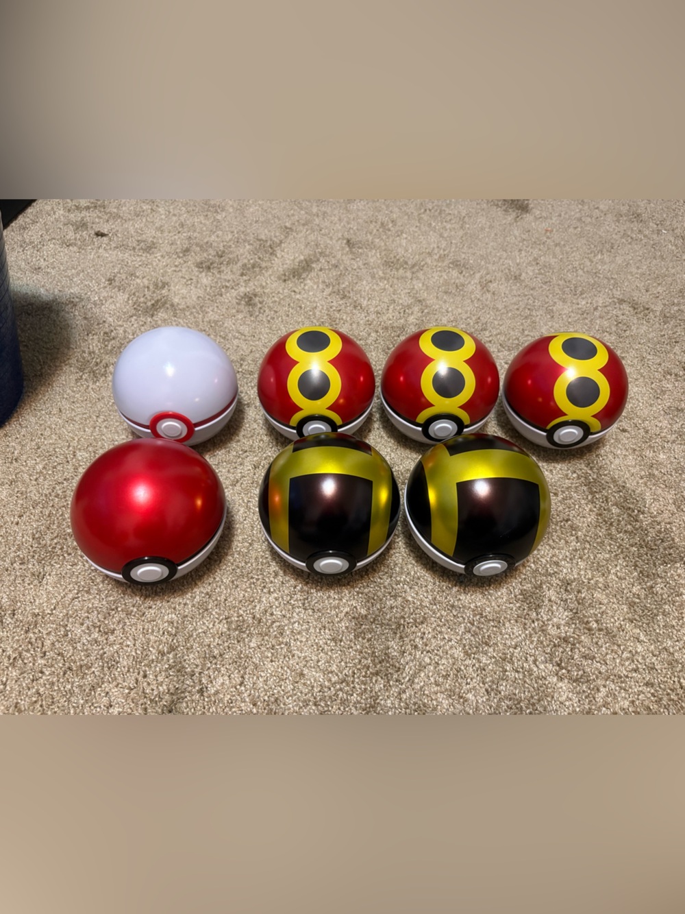 7 EMPTY Pokeball Tins